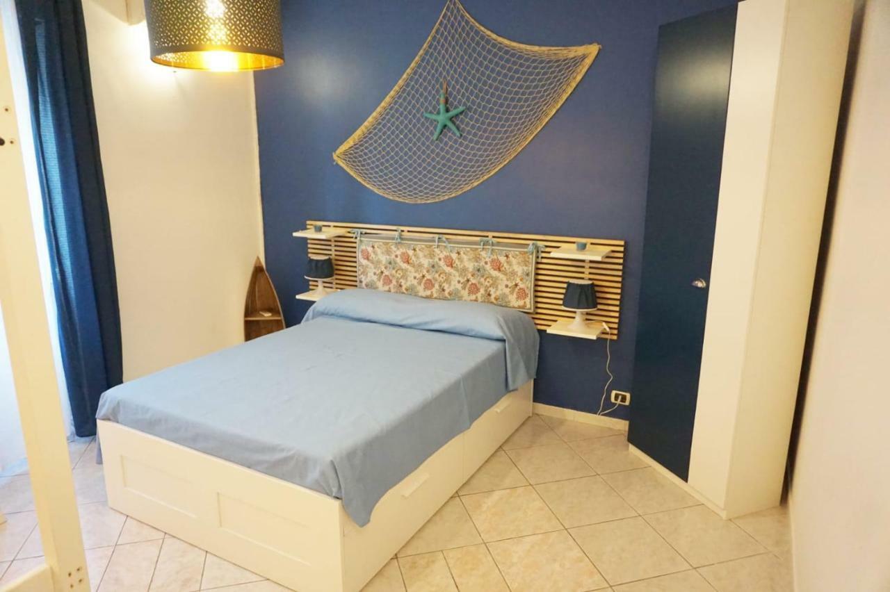 Blue Sea Apartment Aci Castello Luaran gambar