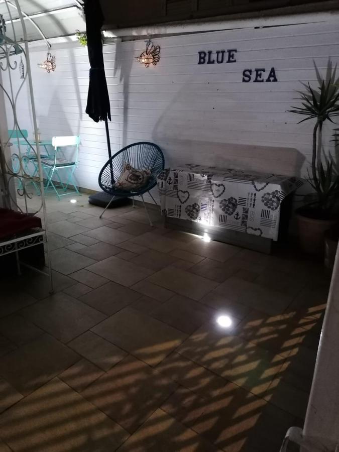 Blue Sea Apartment Aci Castello Luaran gambar